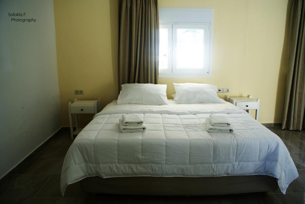 Antonios Hotel Apartments Mátala Szoba fotó